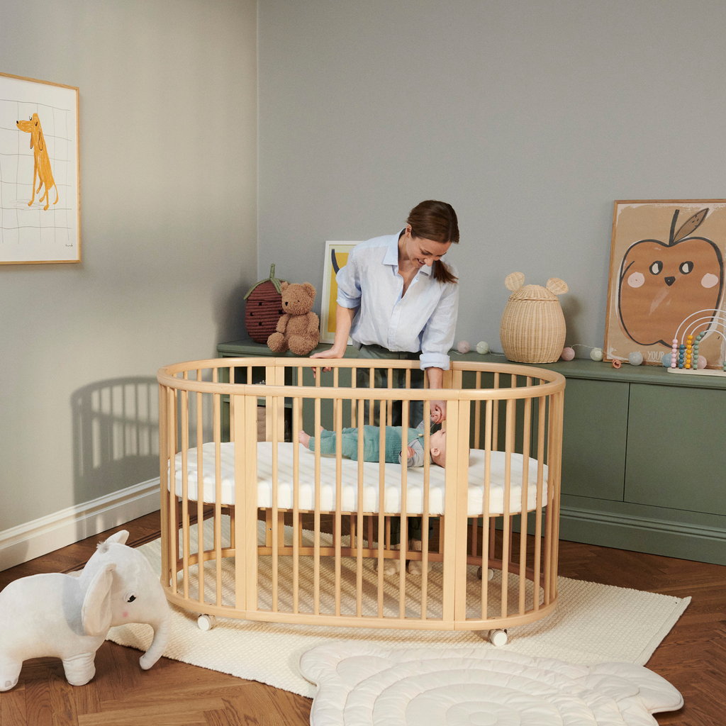 Stokke hot sale baby crib